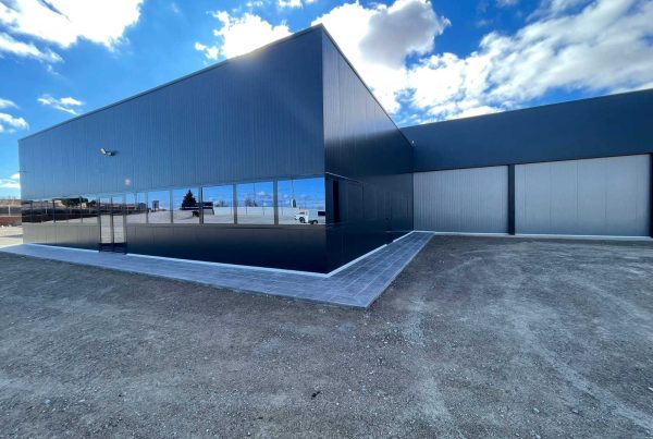 Exterior de la nave de champiñón La Joya construida por Agrometal