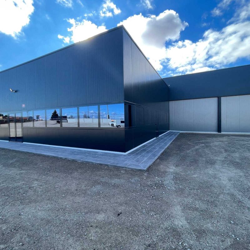 Exterior de la nave de champiñón La Joya construida por Agrometal